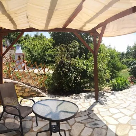 Effrosini Stonehouse *
