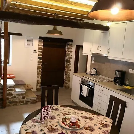 Εξοχικό σπίτι Effrosini Stonehouse *